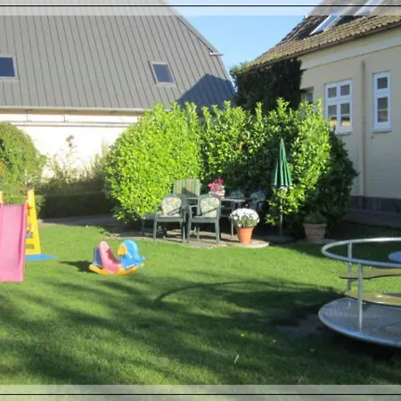 Apartment Ferienbauernhof Liesenberg Bauernhauswohnung Landidylle Fehmarn