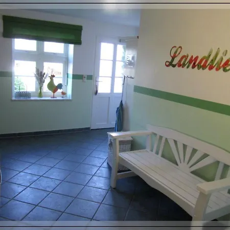 Ferienbauernhof Liesenberg Bauernhauswohnung Landidylle * Femern