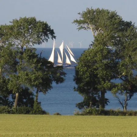 Ferienbauernhof Liesenberg Bauernhauswohnung Landidylle * Fehmarn